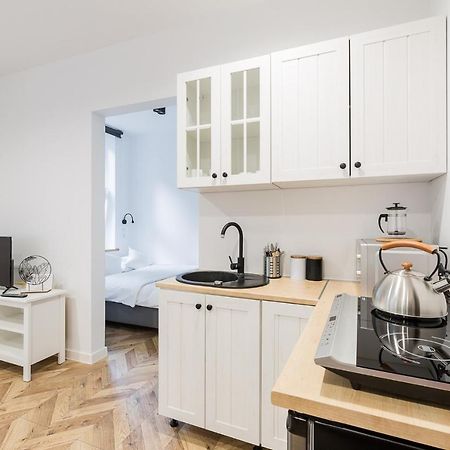 Ferienwohnung Apartament Na Plantach Lesko Exterior foto